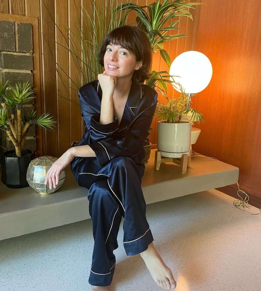 Кейт Микучи в пижама онлайн пъзел