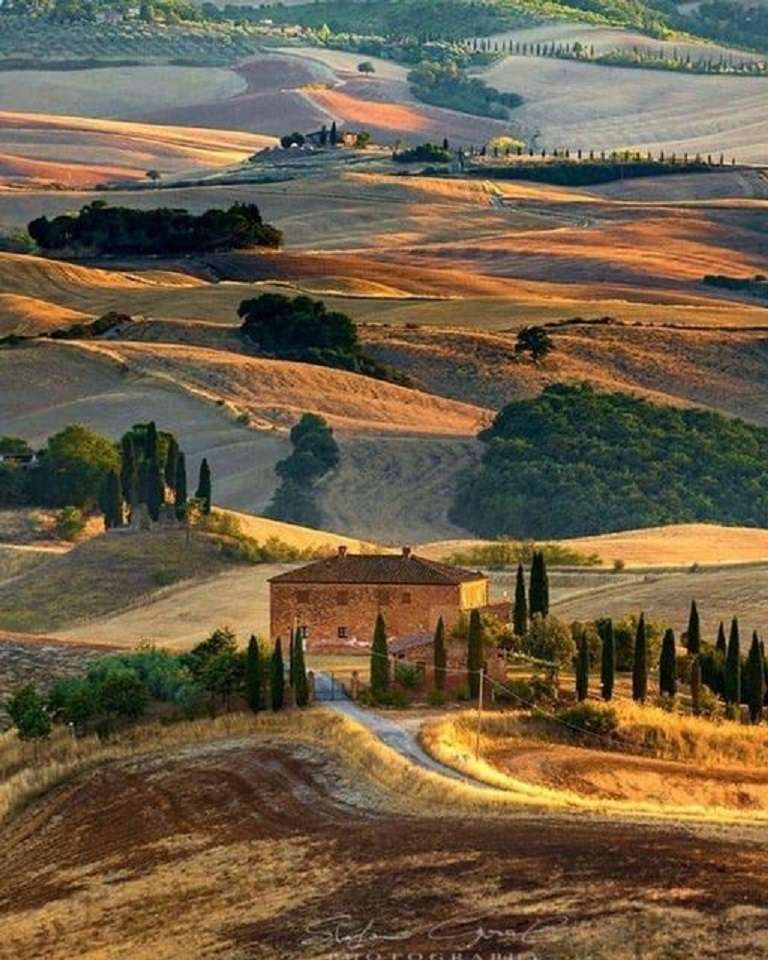 Tuscany in autumn. jigsaw puzzle online