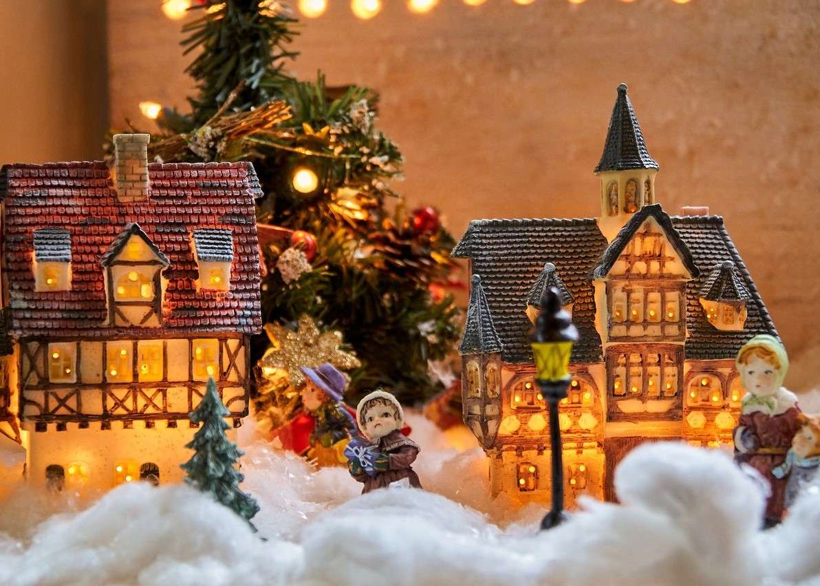 Houses, figurines - Christmas online puzzle