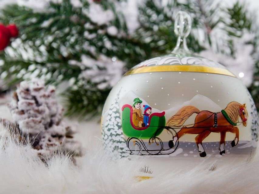 Kerstbal voor in de kerstboom legpuzzel online