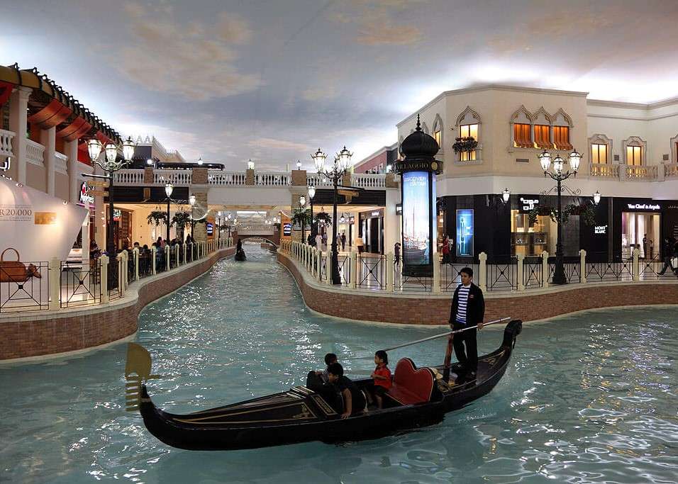 Doha - eine Stadt auf Sand. laufende Nase Online-Puzzle