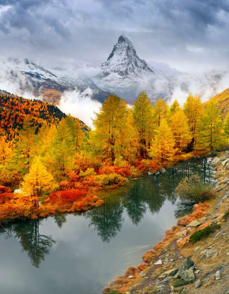 Matterhorn, em frente ao Lago Grindjisee puzzle online