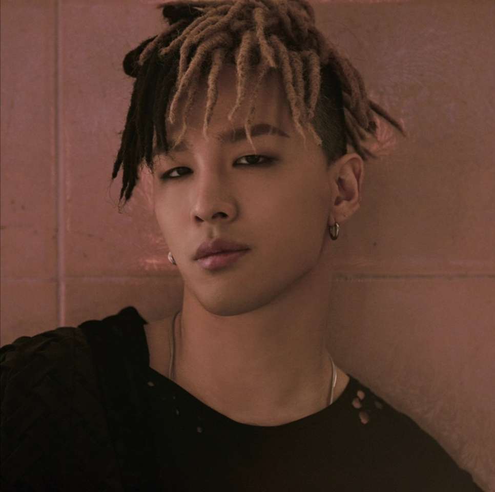 ONG YOUNG BAE - TAEYANG jigsaw puzzle online