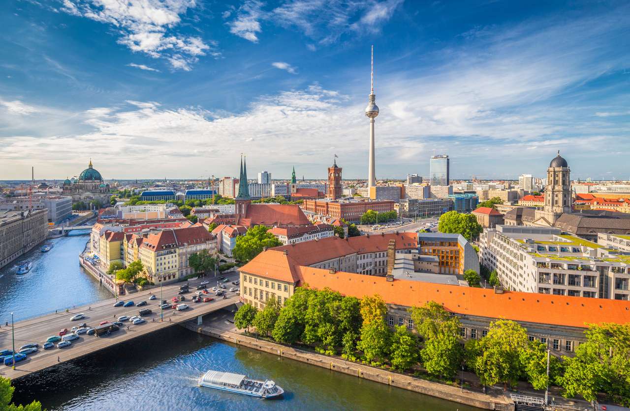 Flygfoto över Berlins skyline pussel på nätet
