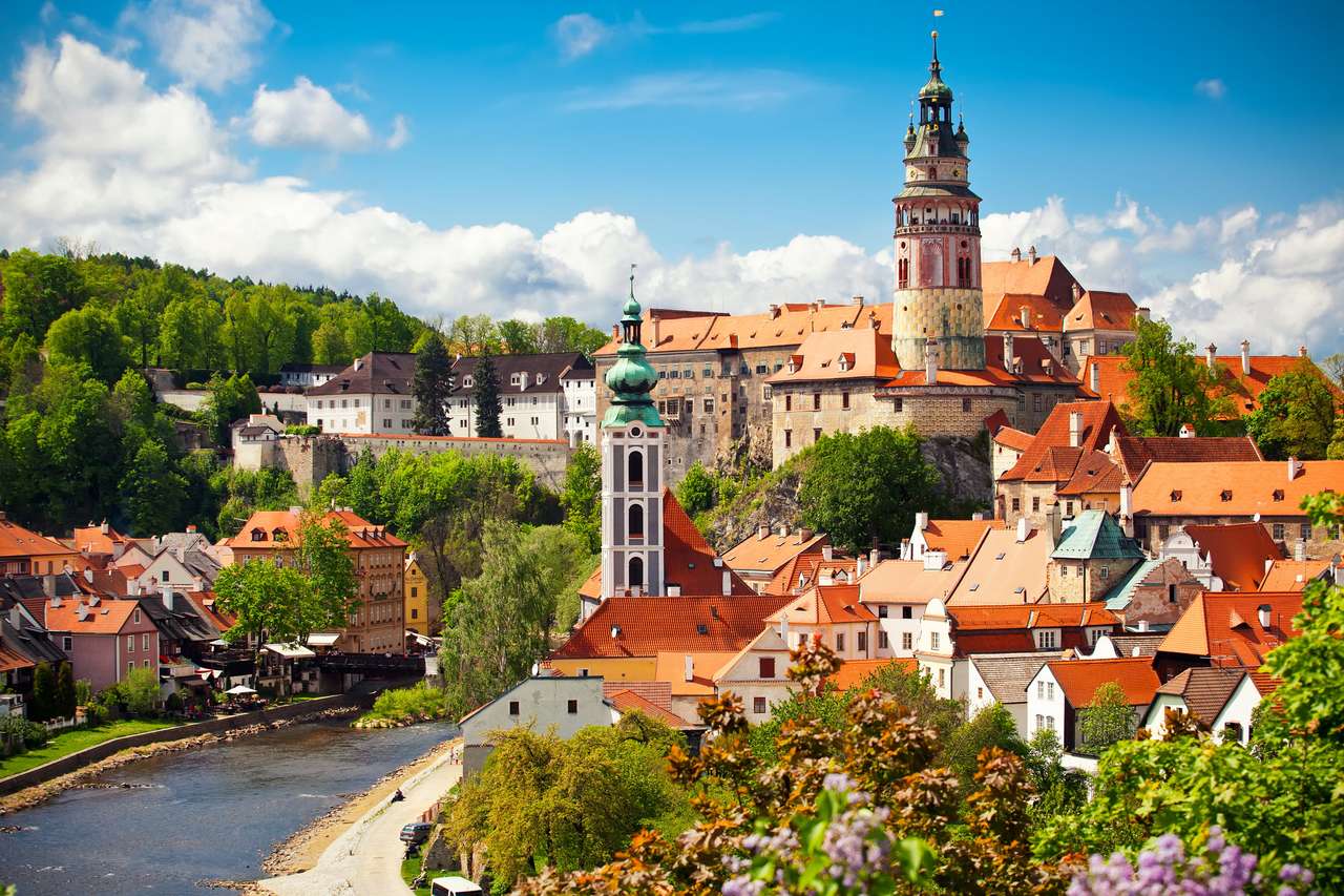 Church and castle in Cesky Krumlov jigsaw puzzle online