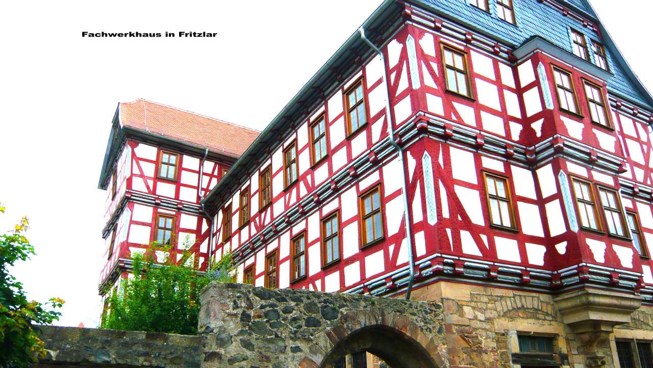 Half-timbered house online puzzle
