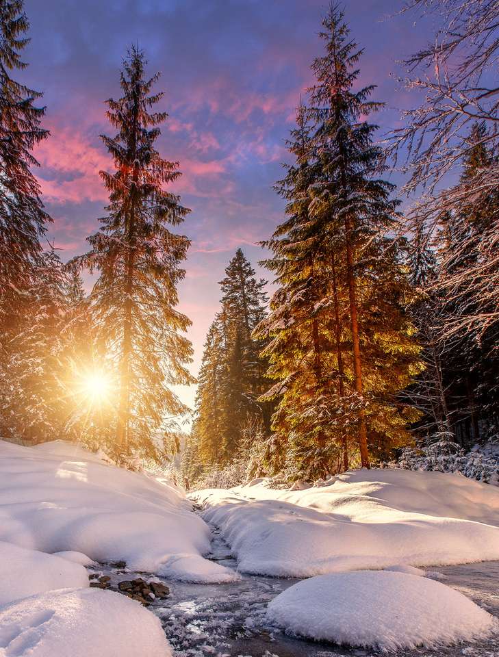 Фантастичен зимен планински пейзаж онлайн пъзел