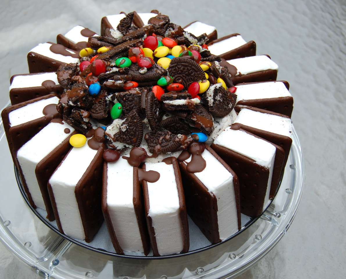 Sendvičový dort se zmrzlinou Oreo skládačky online