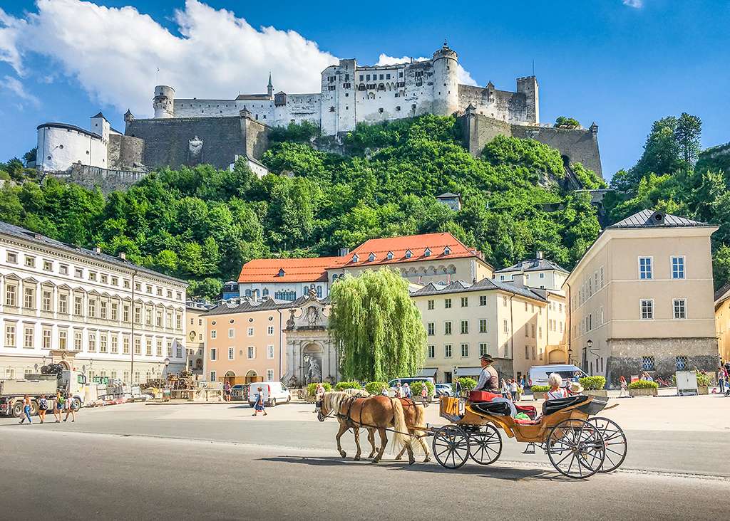 Salzburg - de statutaire stad in Oostenrijk legpuzzel online