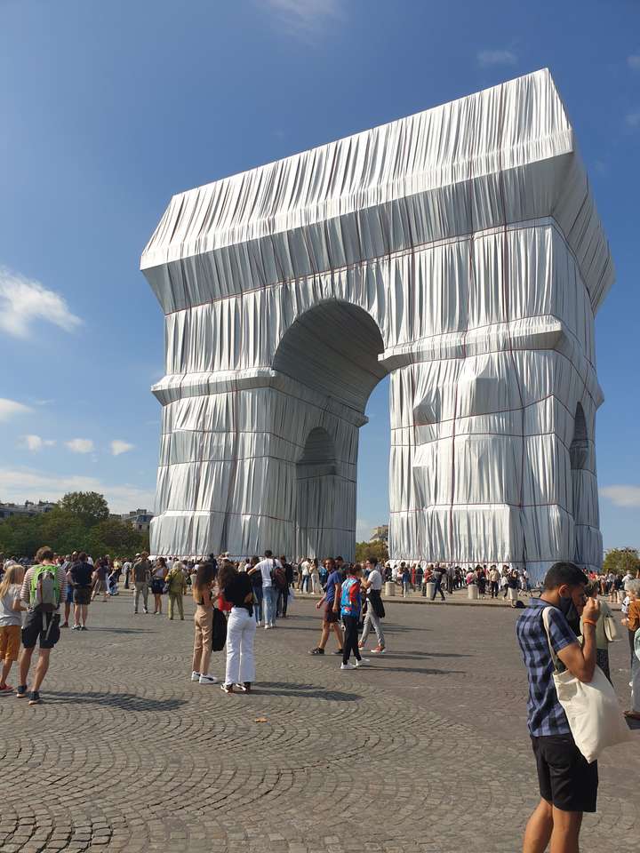 The Packed Arc de Triomphe online puzzle