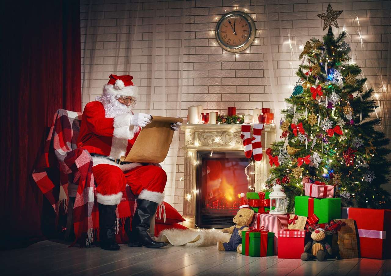 Santa by the Christmas tree online puzzle