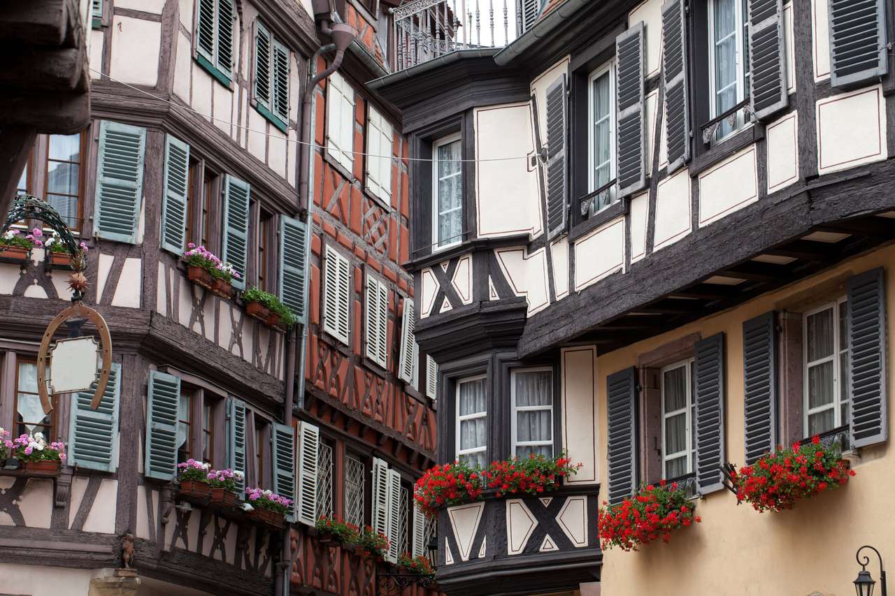 Σπίτια με μισό ξύλο στο Colmar, Αλσατία, Γαλλία online παζλ