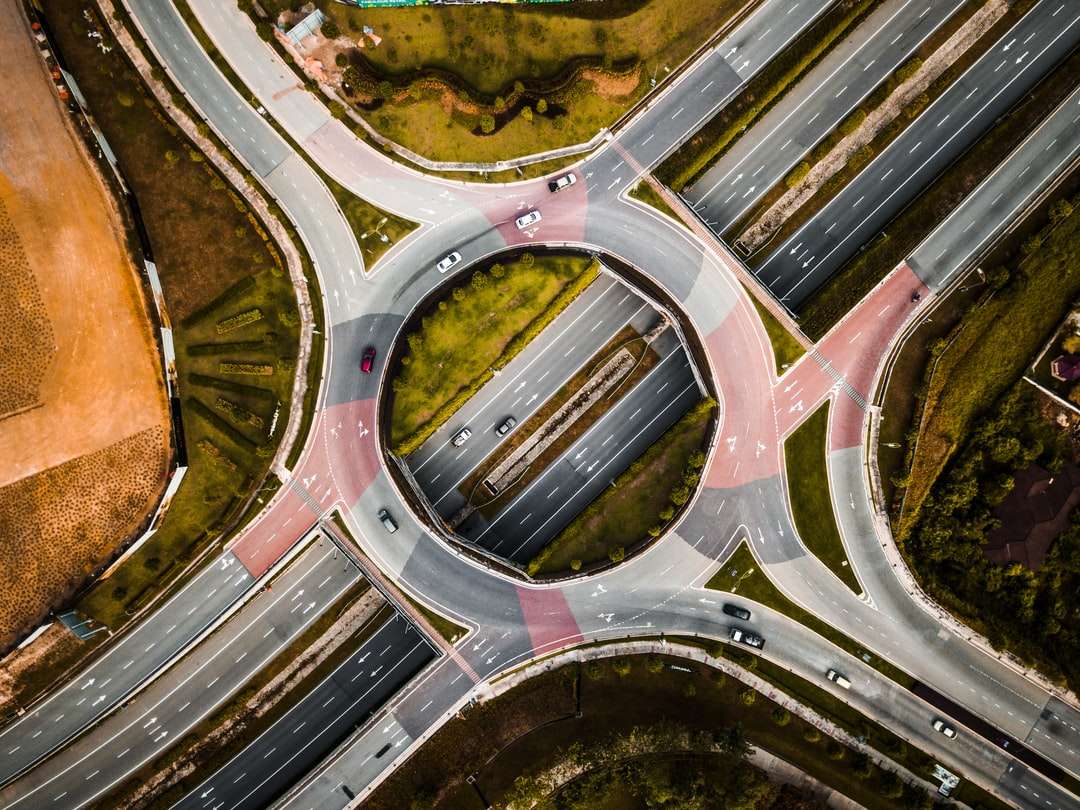 fotografia aérea de veículos quebra-cabeças online