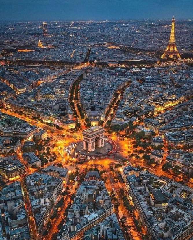 Париж през нощта. онлайн пъзел
