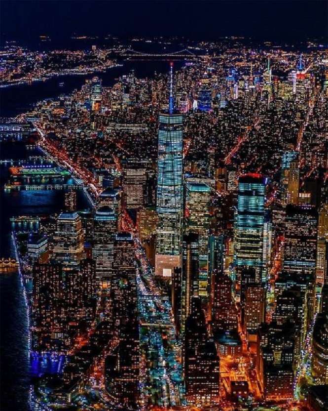 New York bei Nacht. Puzzlespiel online