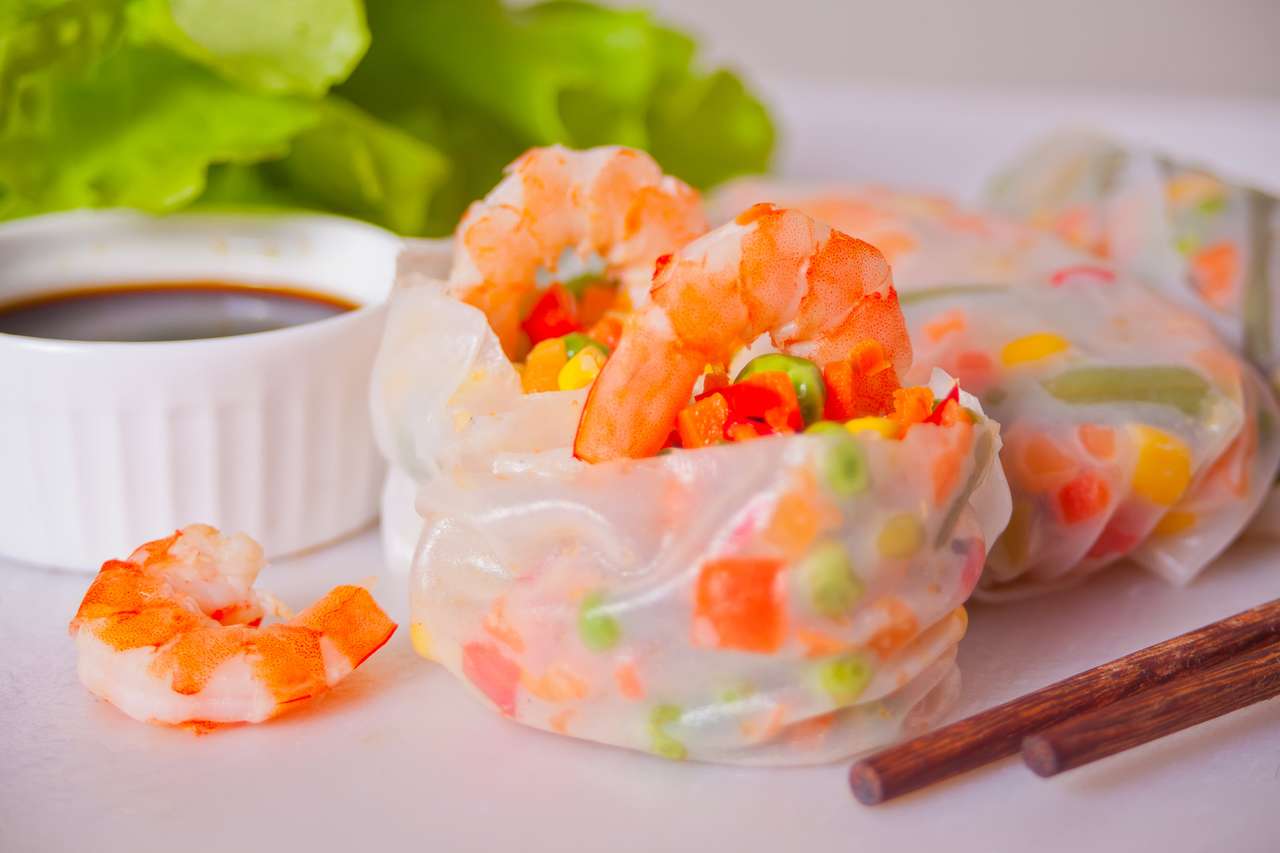 Rolinhos primavera com legumes e camarão quebra-cabeças online