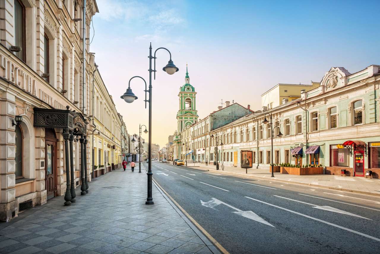 Pyatnitskaya Street i Moskva pussel på nätet