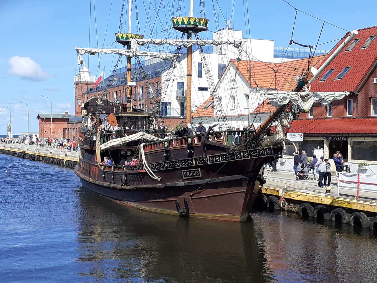 O navă de croazieră în Darłówek puzzle online