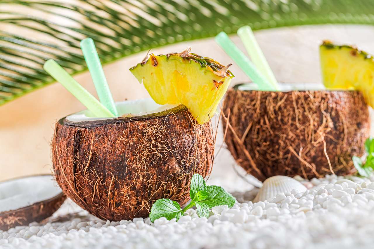 Čerstvá pinacolada v kokosu online puzzle