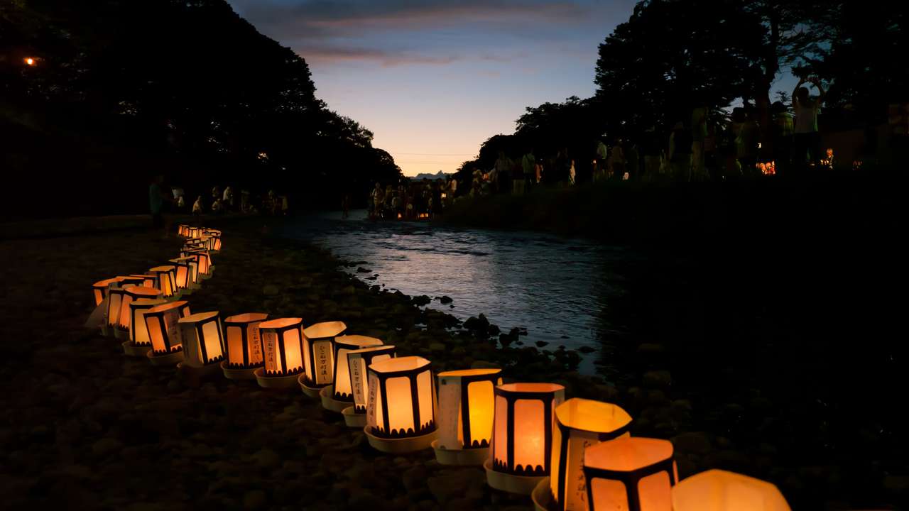 lampy v řece skládačky online