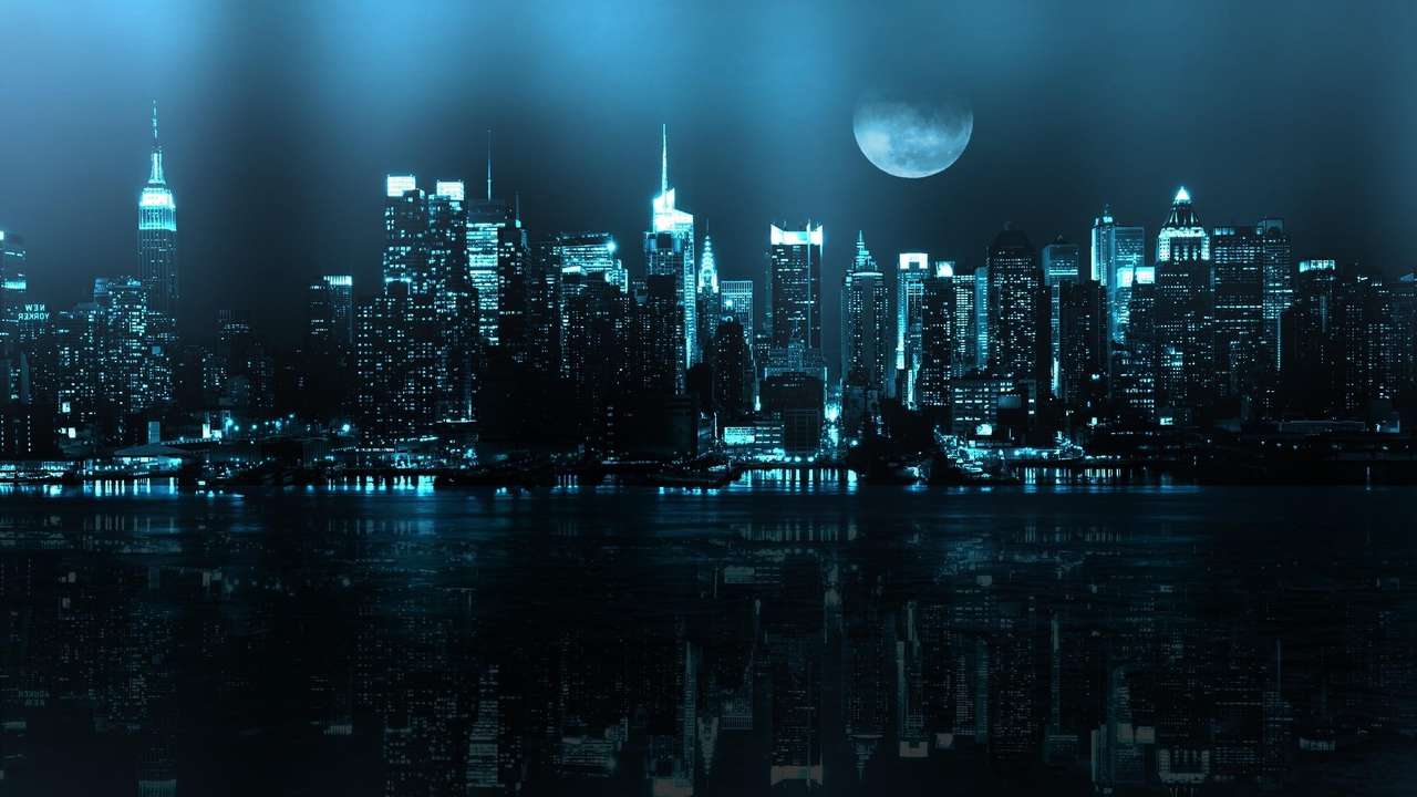 Mond über der Stadt Online-Puzzle