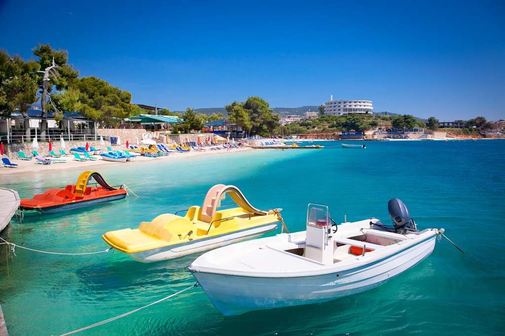 Playa Dhormi en la Riviera albanesa rompecabezas en línea