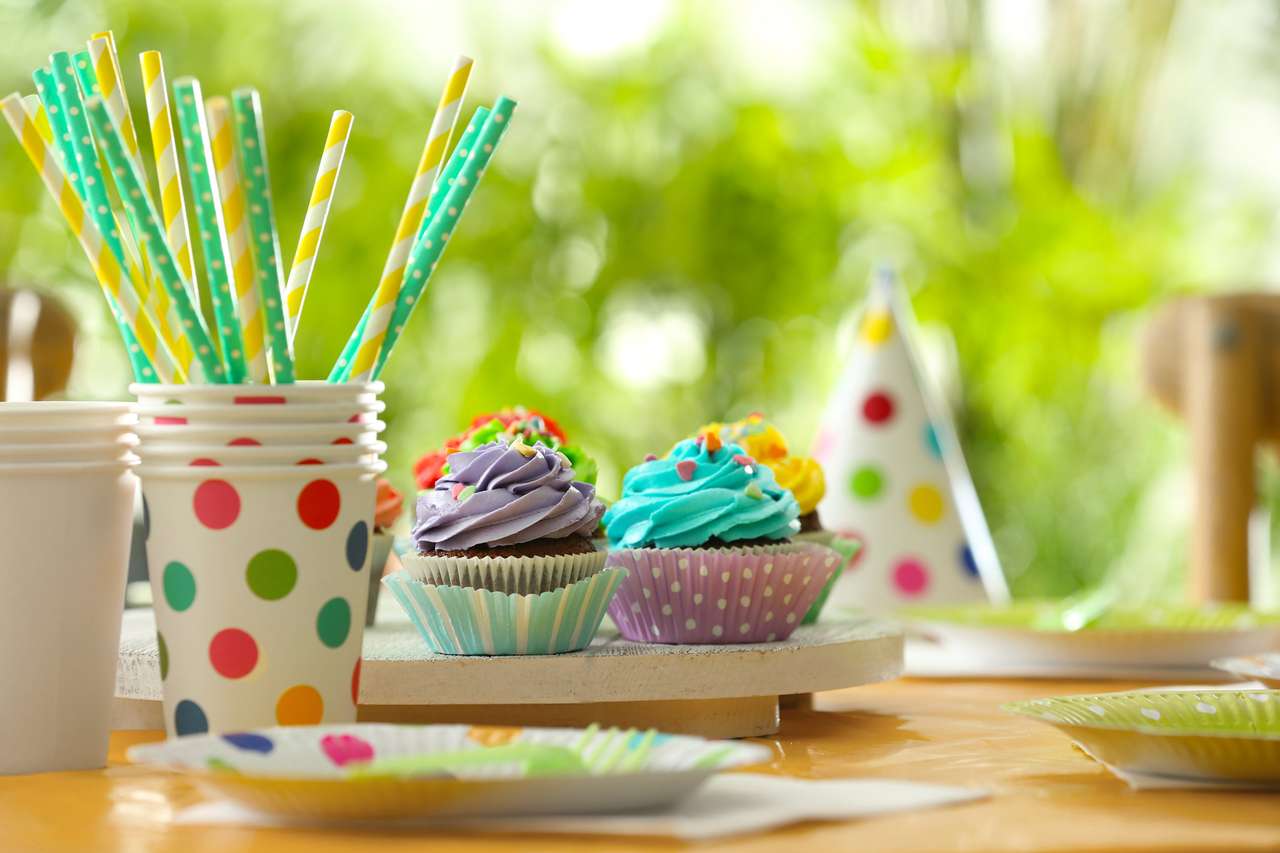 Kimmel Set Ciotole Per Composte E Dessert - Stoviglie Plastica Infrangibile 4+1 Pezzi + 6 Cucchiai, Per Campeggio E Picnic (Fucsia)