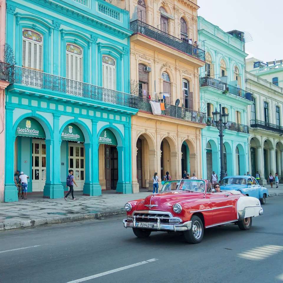 Цветни къщи в Куба онлайн пъзел