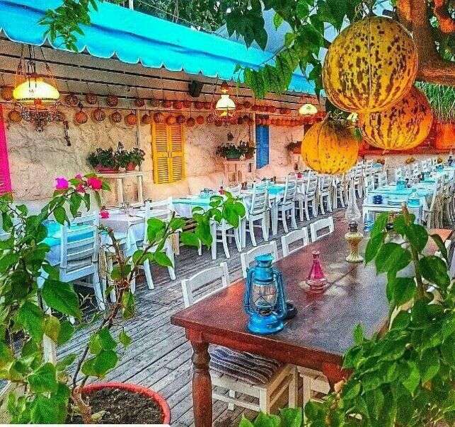 Ресторант в Алачати Турция - Изкуство №2 онлайн пъзел