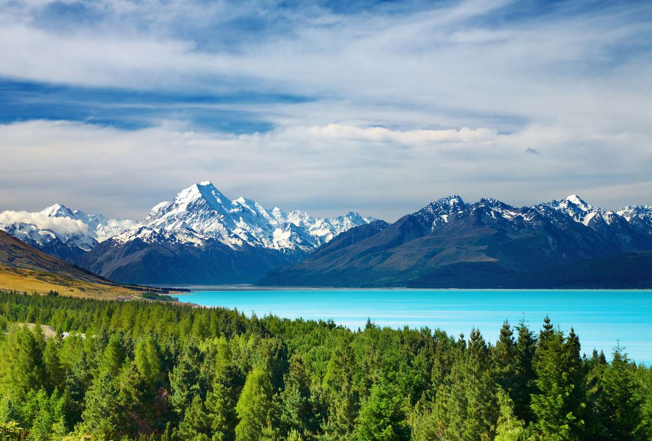 Mount Cook a jezero Pukaki, Nový Zéland skládačky online