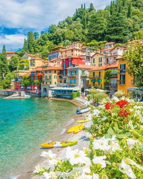 Lac și case în Como din Italia - Arta # 2 jigsaw puzzle online