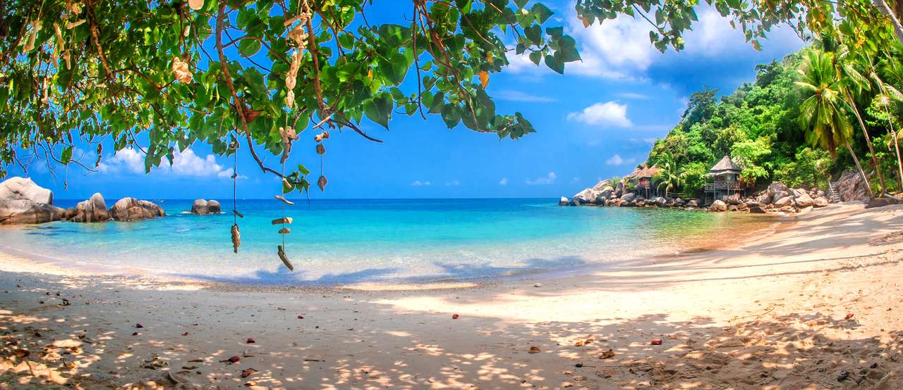 Idyllisk tropisk strand, Thailand Pussel online