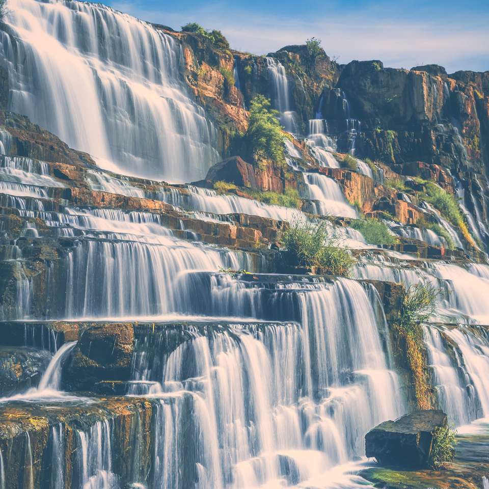 Pongour cascade waterval, Vietnam legpuzzel online
