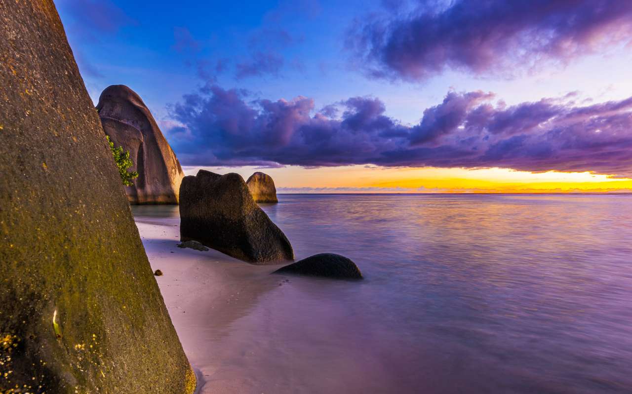 Ön La Digue, Seychellerna pussel på nätet