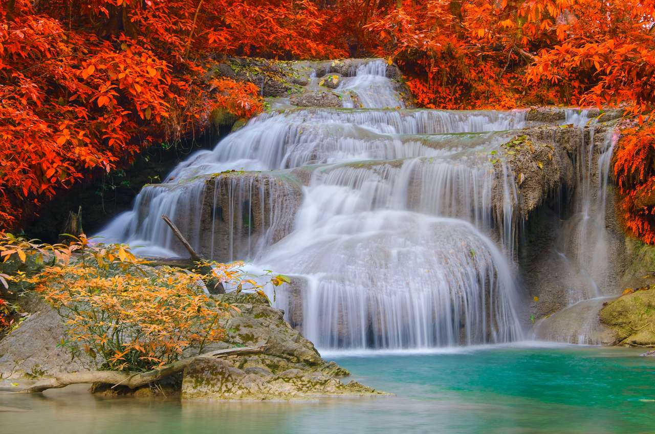Parc national de la cascade d'Erawan puzzle en ligne