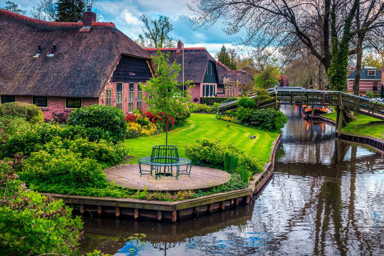 Χωριό με παραδοσιακά ολλανδικά σπίτια παζλ