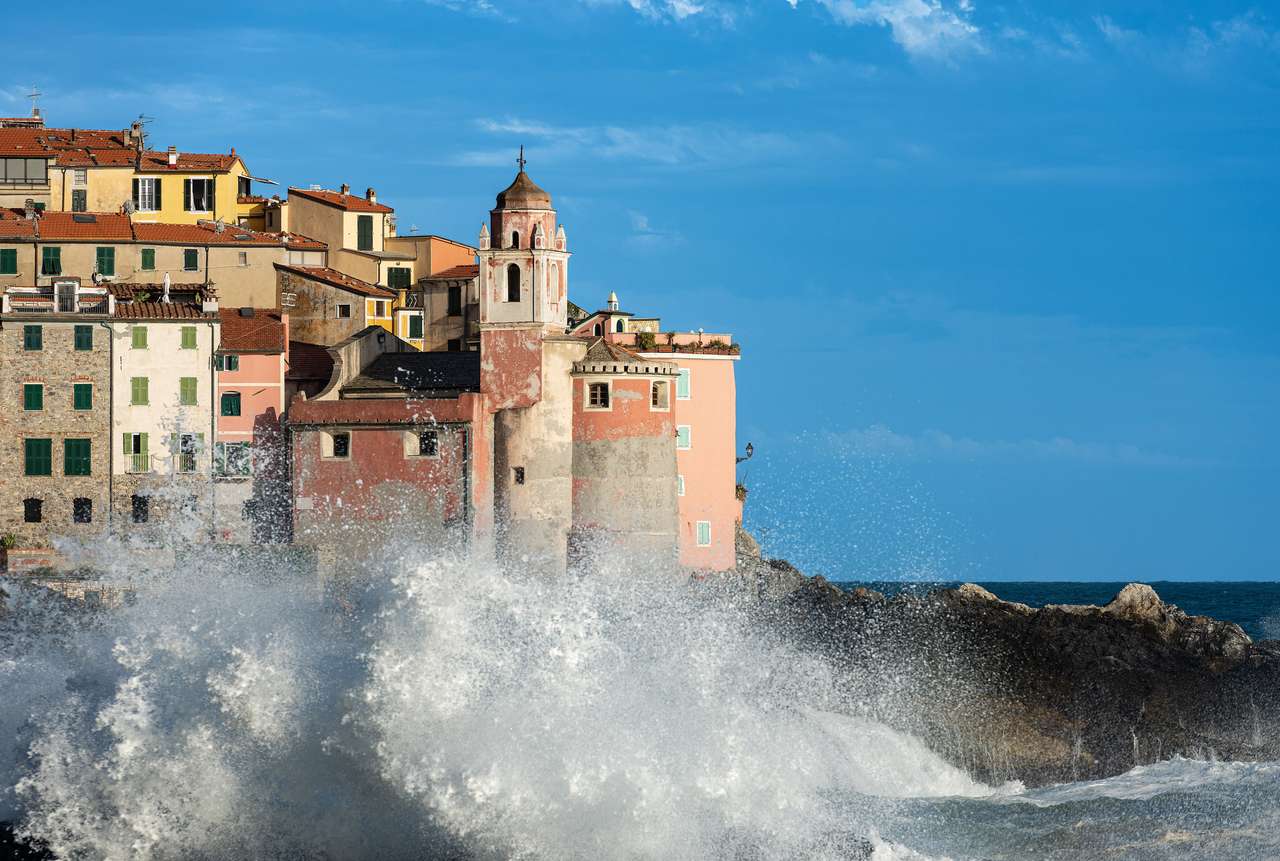 Grote golven in de Middellandse zee legpuzzel online