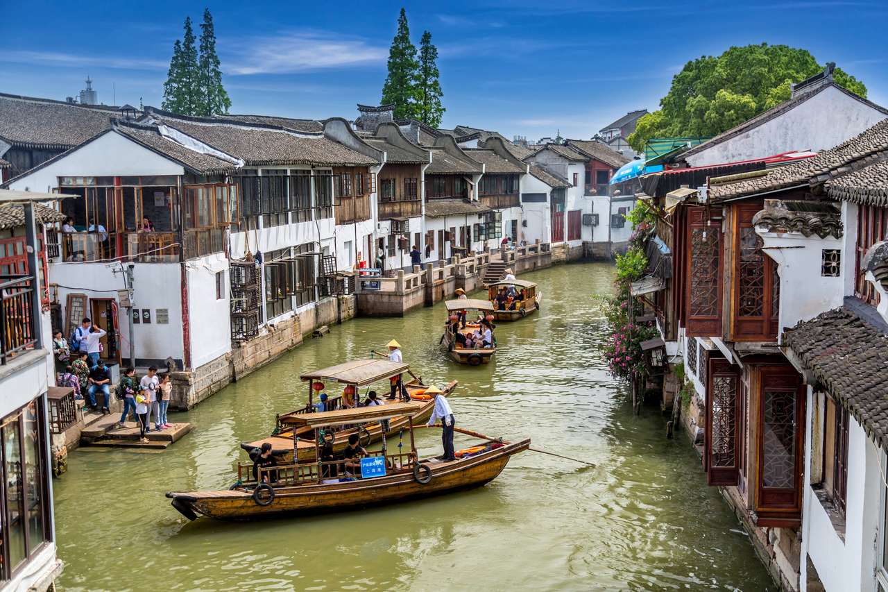 Traditionelle chinesische Touristenboote Puzzlespiel online