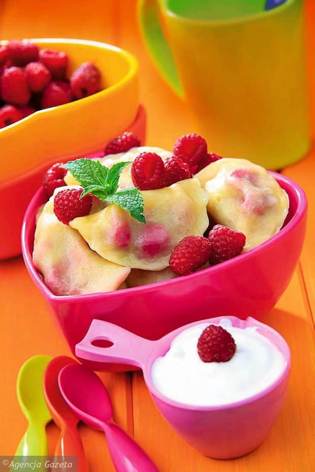 Barnmat med jordgubbar Pussel online