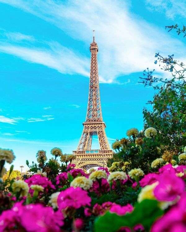 Majestätiska Eiffeltornet Paris Frankrike - Konst #6 Pussel online