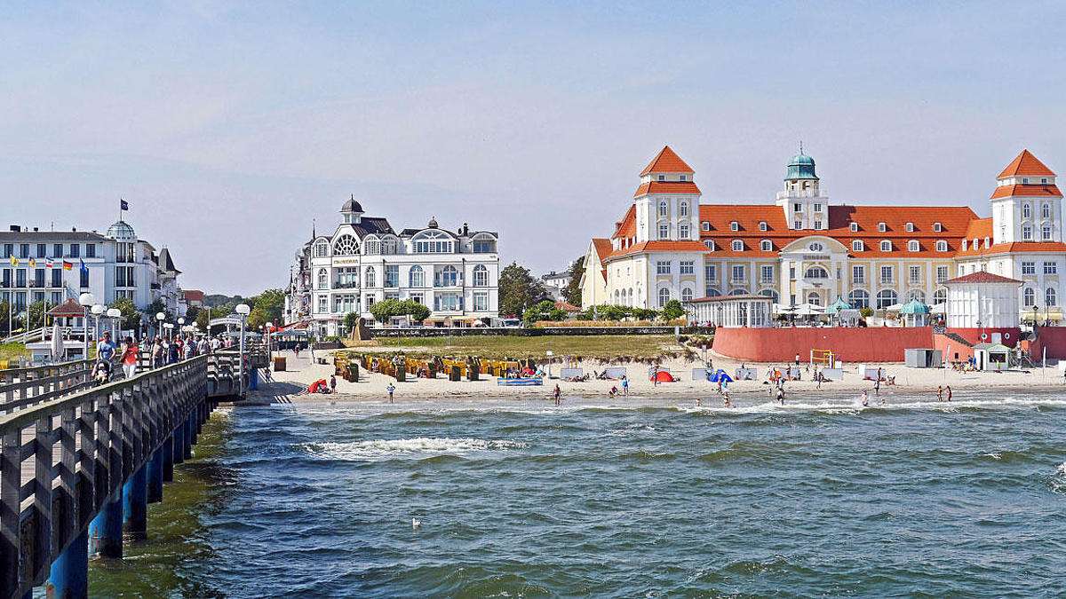 Resorts de praia na ilha de Rügen puzzle online