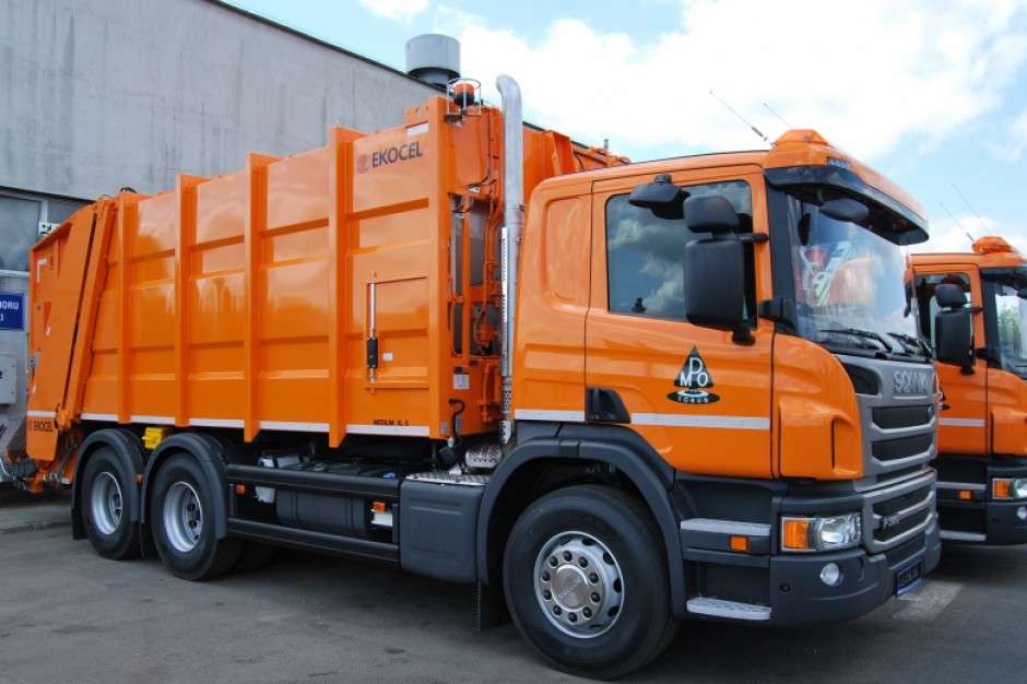 Модерен камион за боклук - комунално превозно средство онлайн пъзел