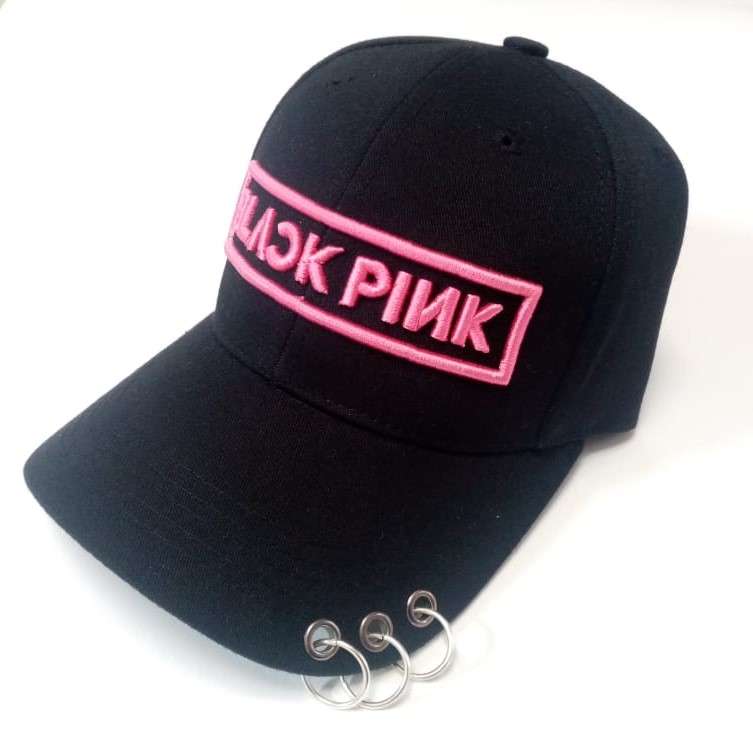 чорно-рожева шапочка онлайн пазл