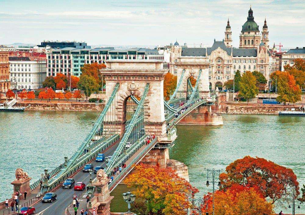Будапешт - Цепной мост через реку Дунаец онлайн-пазл