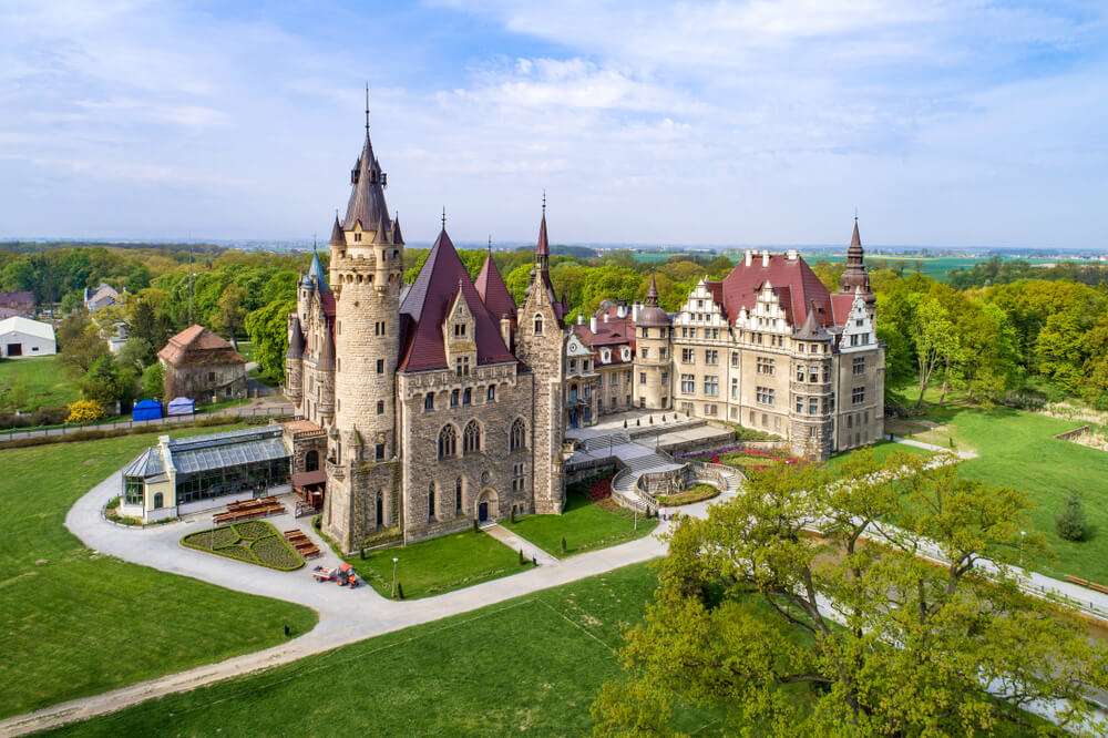 Schloss in Moszna - Panorama. Online-Puzzle