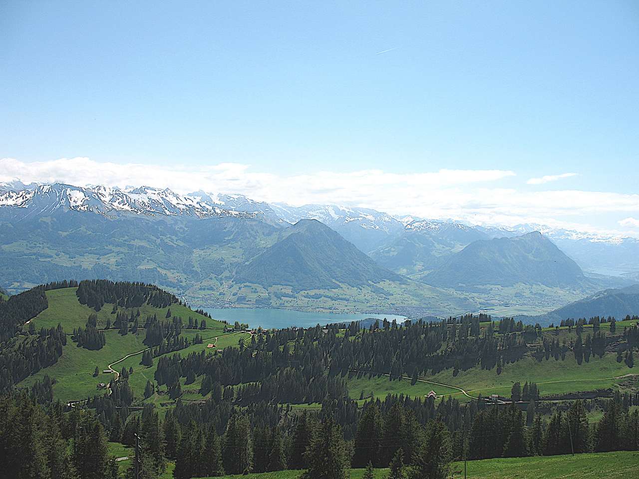 Kilátás Rigi-ből a Luzerni-tóra, Svájcban kirakós online