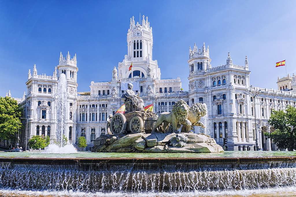 Μαδρίτη- Palacio de Cibeles και το σιντριβάνι του Ποσειδώνα παζλ online