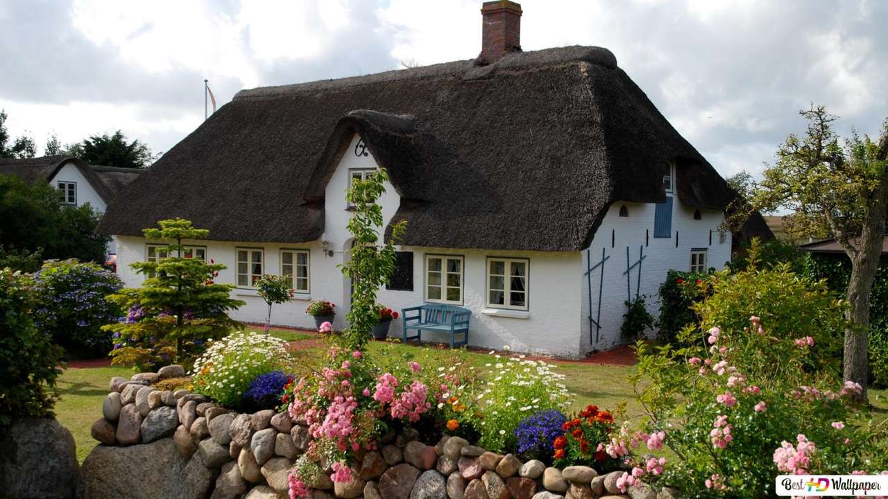 Ένα όμορφο σπίτι με κήπο online παζλ