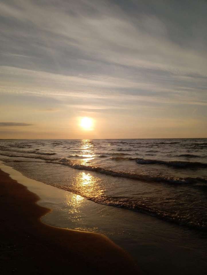 Puesta de sol en el mar Báltico rompecabezas en línea