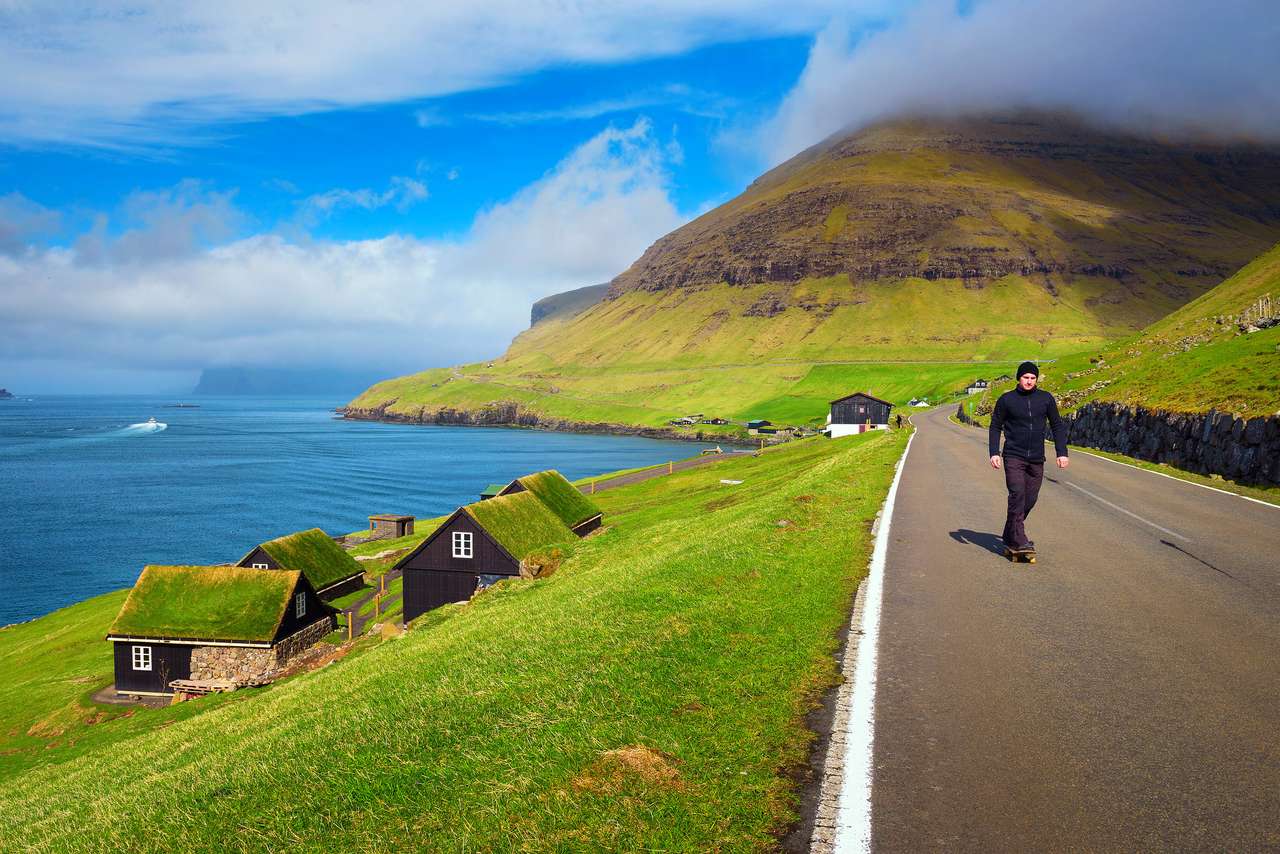 Vesnice Bour na Faerských ostrovech online puzzle